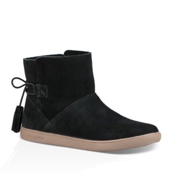 Koolaburra by UGG | Skyller Slip-on Ankle Booties Black Suede Tassel Womens 7 - Picture 1 of 14